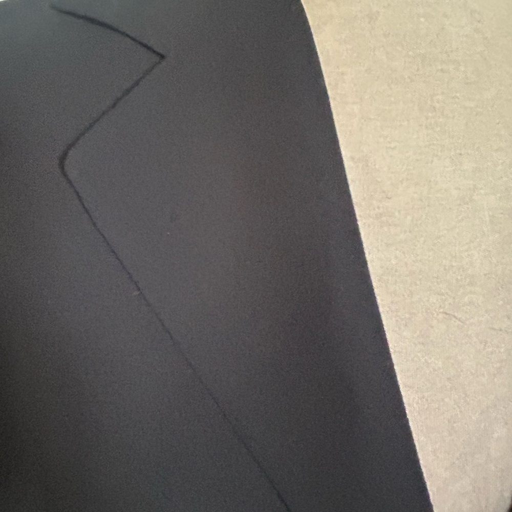 Blazer - Picture 3 of 9